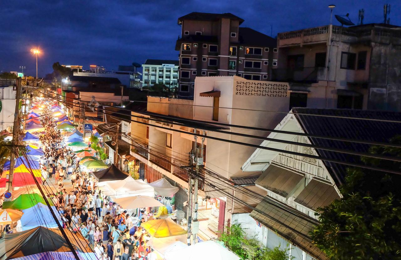 Thai Time Hostel Chiang Mai Exterior foto